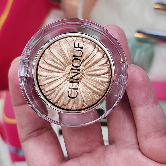 BNEW CLINIQUE VACATION GLOW ESSENTIALS MOISTURE SURGE WATERPROOF MASCARA CHEEK - Picture 5 of 12